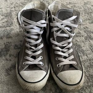gray converse
